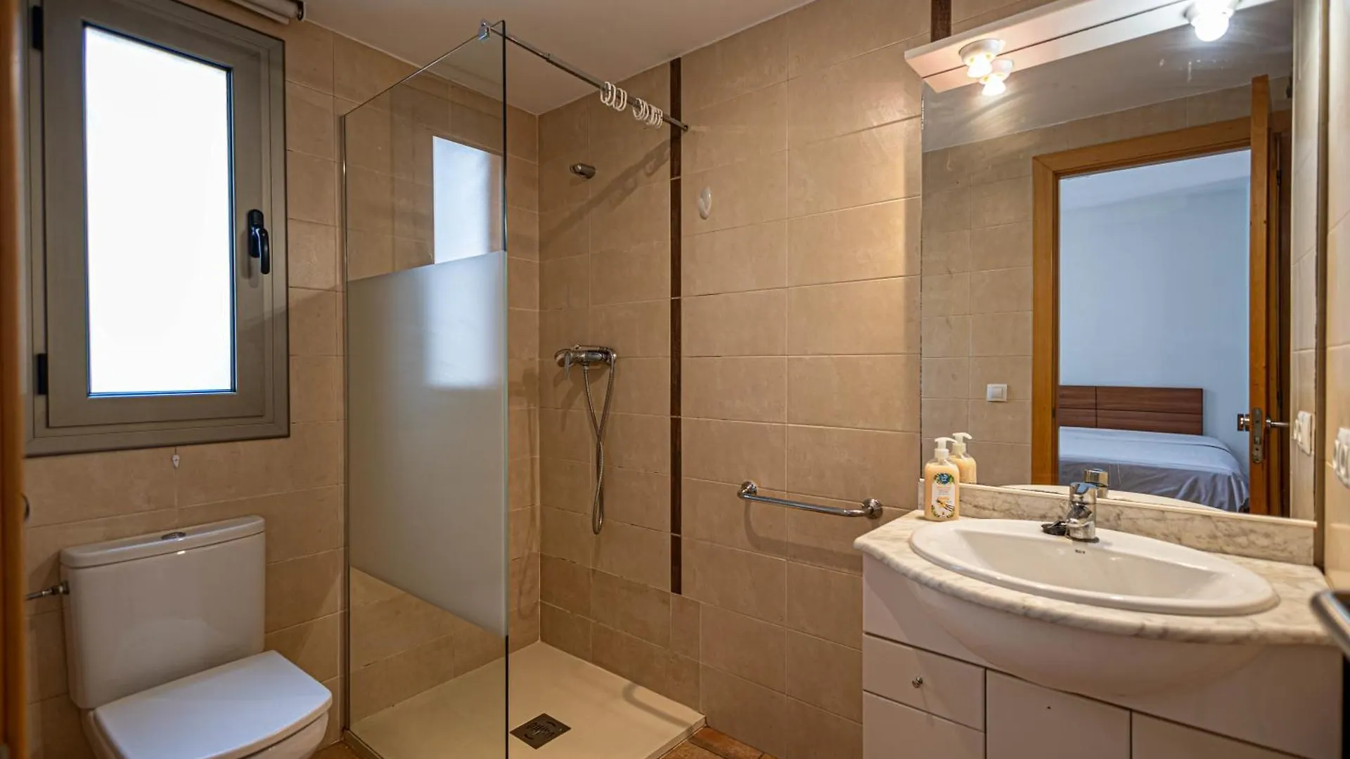 Hauzify I Apartaments Bellaire Blanes Apartmán